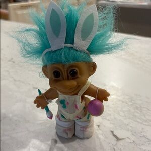 Vintage Russ Berrie & Co. "Easter Egg Painter" Troll Doll